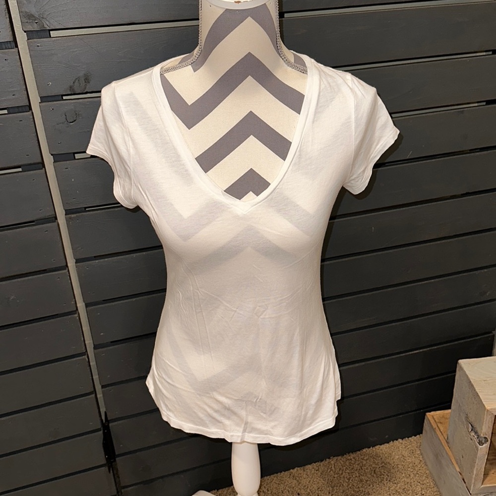 The Limited Classic V-neck medium white T